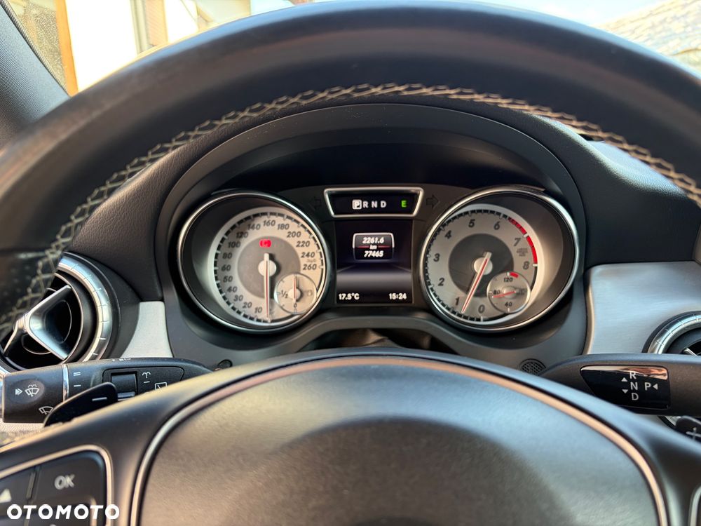 Mercedes-Benz CLA - 24