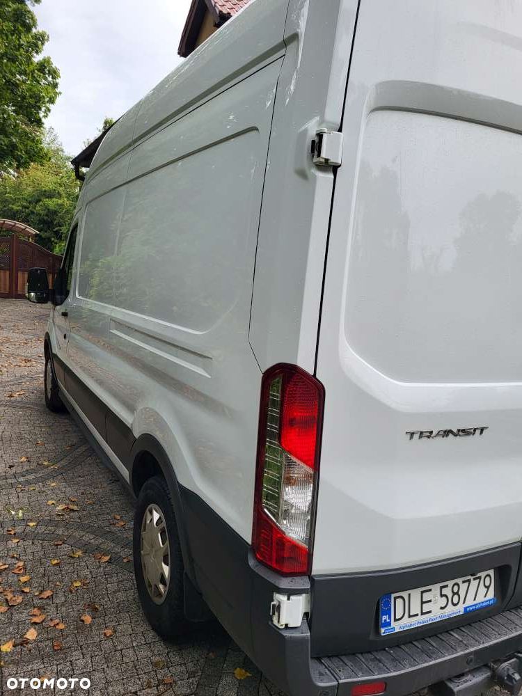 Ford Transit - 23