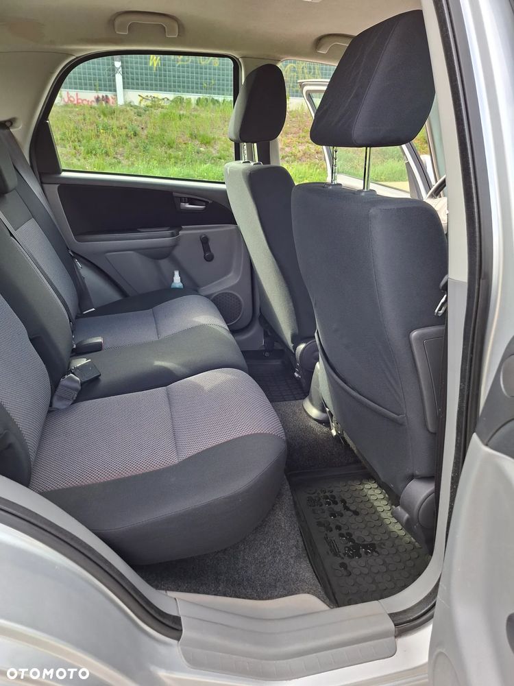 Suzuki SX4 - 18