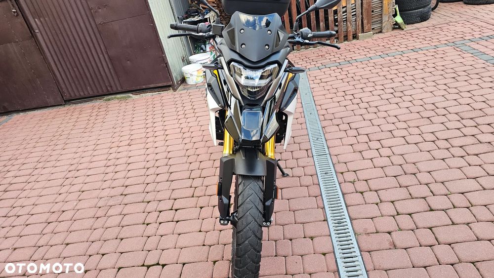 BMW G - 22