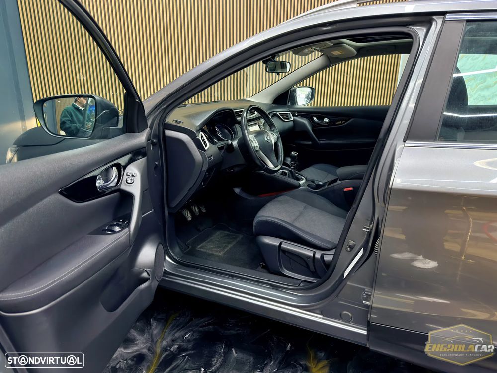 Nissan Qashqai 1.5 dCi N-Connecta RS+PS - 16
