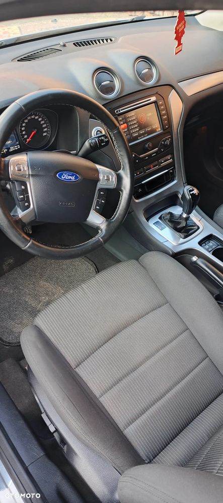 Ford Mondeo 2.0 TDCi Titanium PowerShift - 11