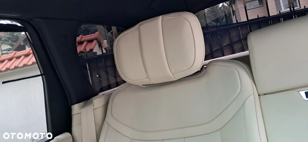 Land Rover Range Rover - 25
