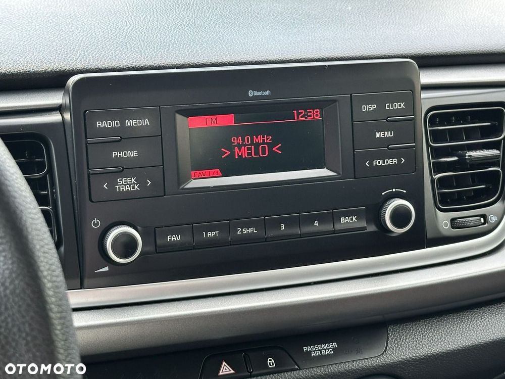 Kia Rio - 29