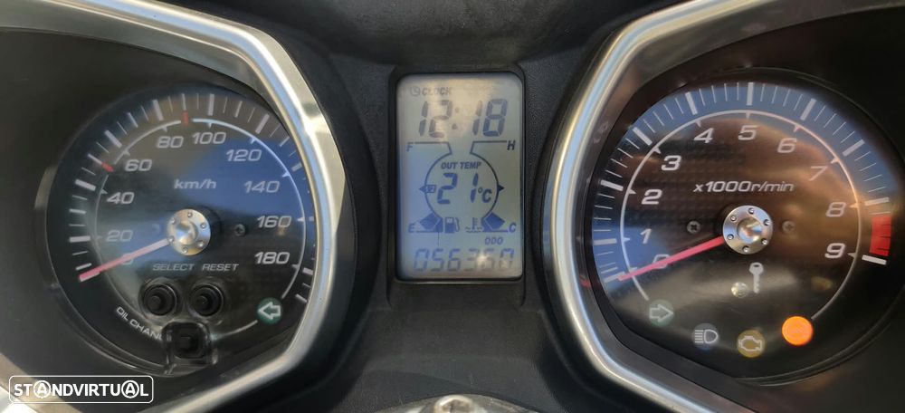 Yamaha X-Max 400 - 12