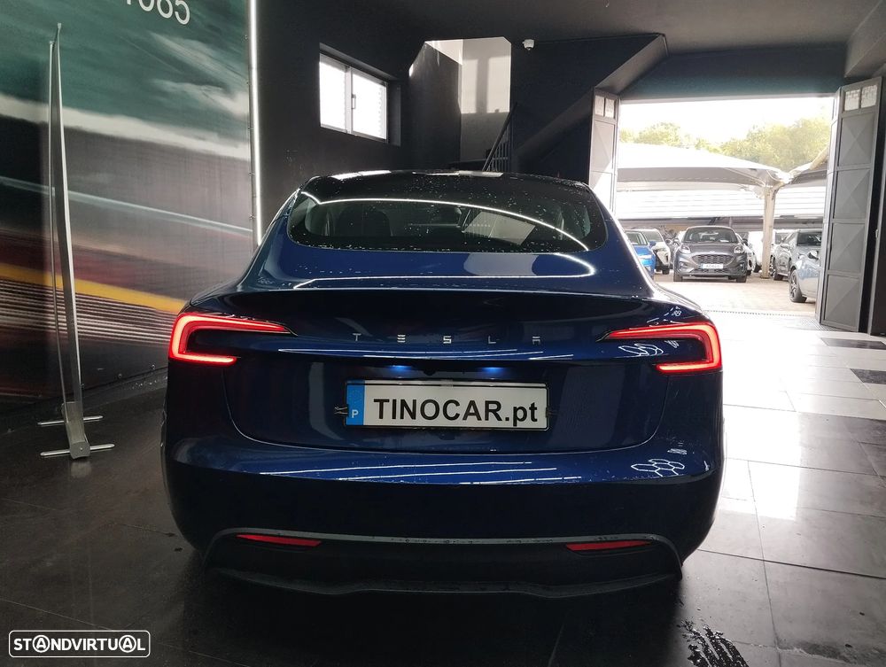 Tesla Model 3 Long Range Tração Traseira - 4