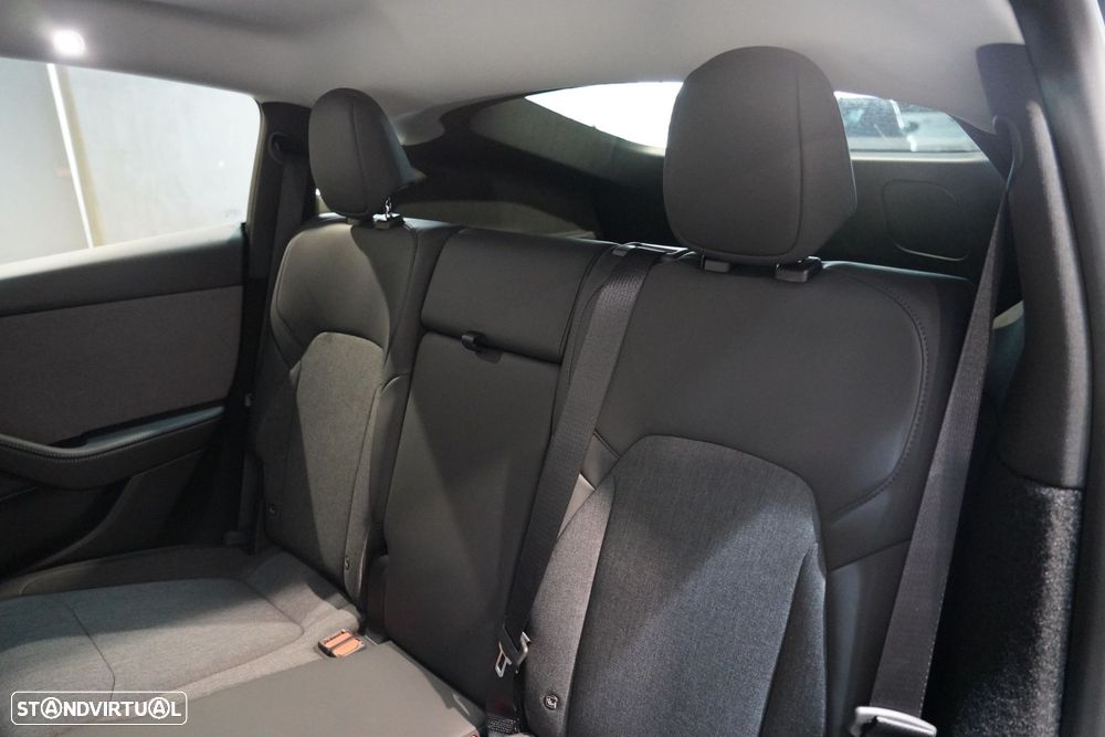 Tesla Model Y Long Range Tração Traseira - 24