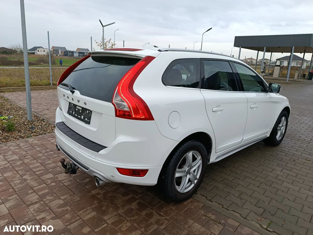 Volvo XC 60 D3 Aut. R Design - 8