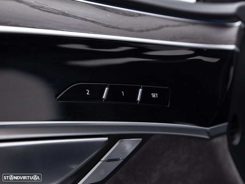 Audi S8 - 18