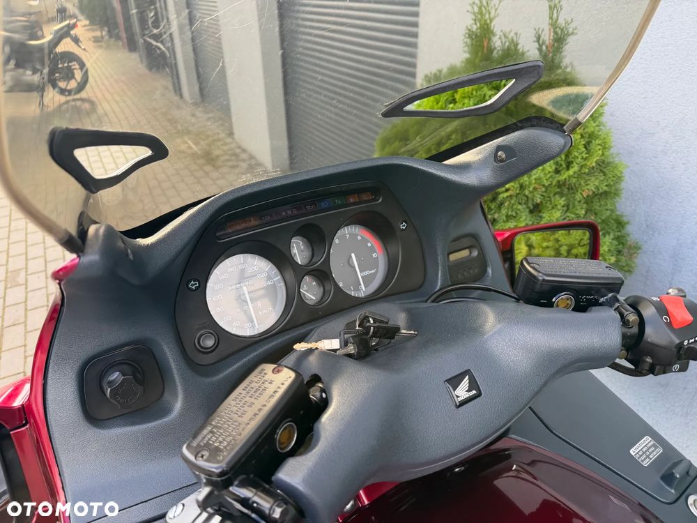 Honda ST - 31