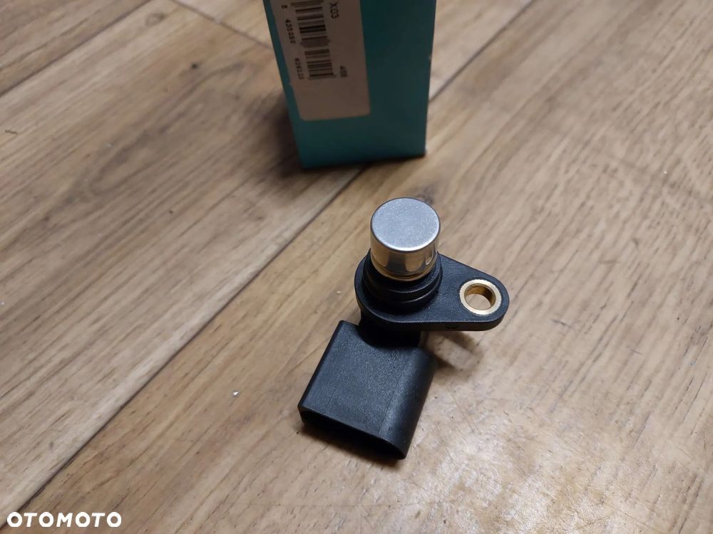 Czujnik położenia wałka rozrządu pasuje do: AUDI A3, A8 D2, A8 D3, TT; FORD GALAXY I; PORSCHE CAYENNE; SEAT ALHAMBRA, LEON, TOLEDO II; VW BORA, BORA I, EOS, GOLF III, GOLF IV 1.6-6.0 10.94-03.16 - 3