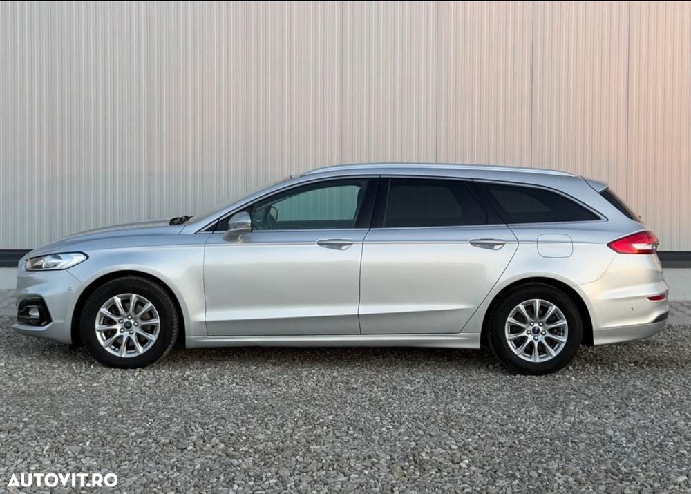 Ford Mondeo 2.0 TDCi Powershift Titanium - 4