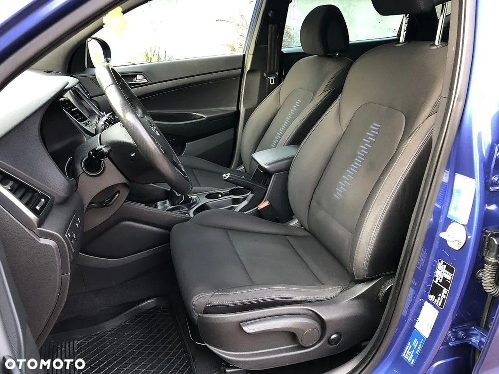 Hyundai Tucson 1.6 GDI BlueDrive GO 2WD - 10