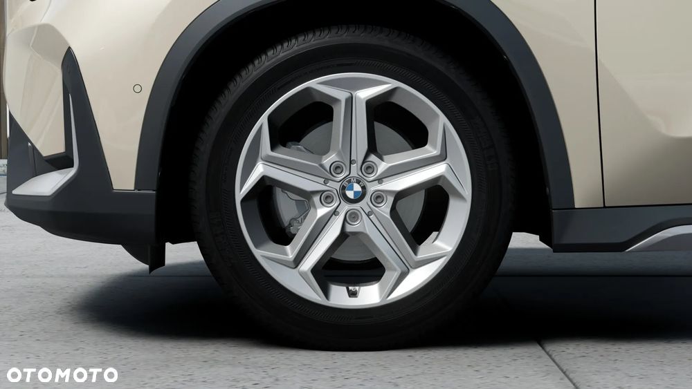 BMW X1 sDrive18i xLine - 8