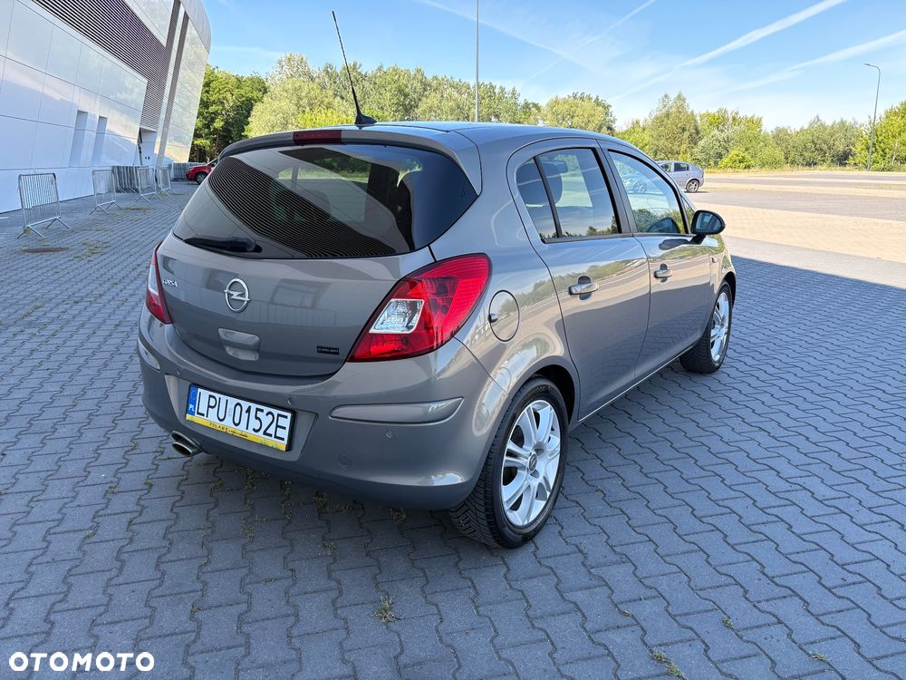 Opel Corsa 1.4 T Cosmo S&S - 5