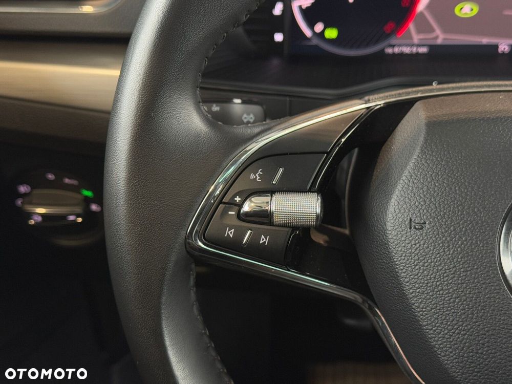 Skoda Superb 2.0 TDI SCR Style DSG - 33