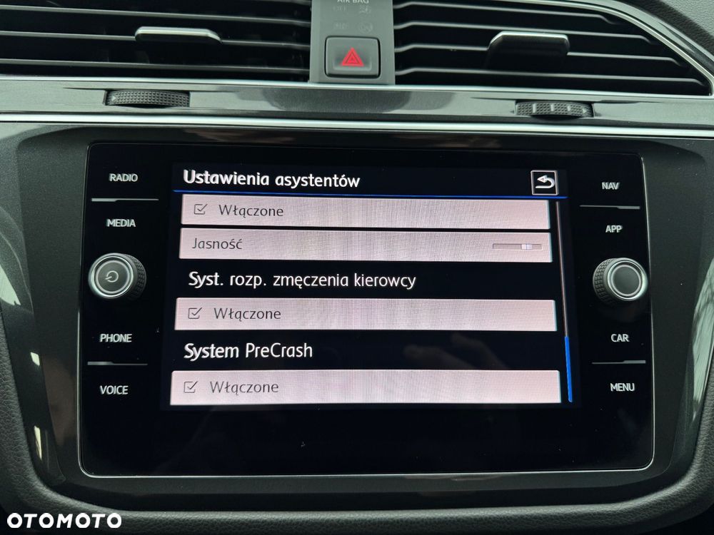 Volkswagen Tiguan 2.0 TDI SCR DSG IQ.DRIVE - 34