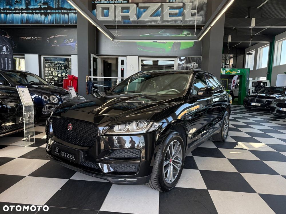 Jaguar F-Pace