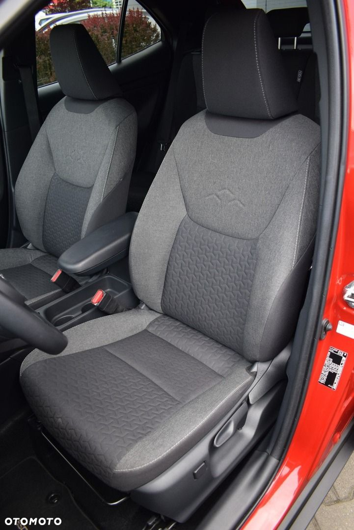 Toyota Yaris Cross - 12