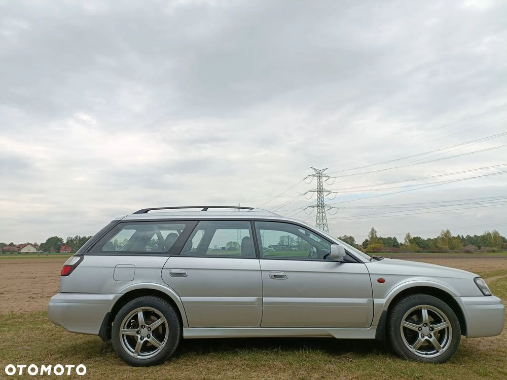 Subaru Outback 3.0 H6 - 2
