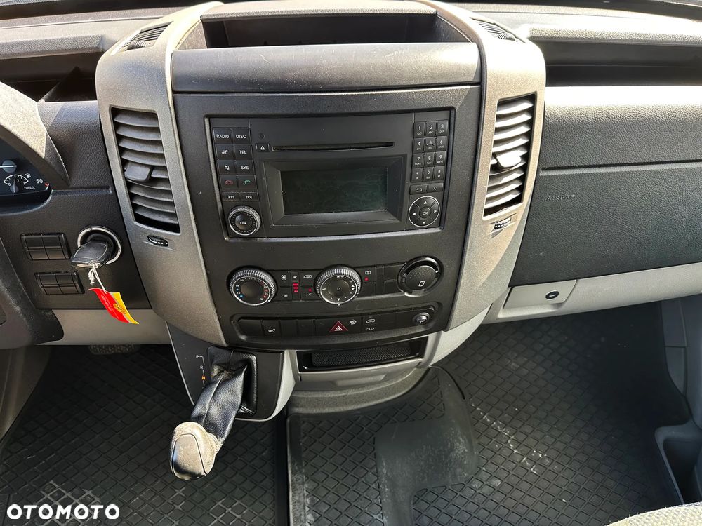 Mercedes-Benz Sprinter W906 - 23