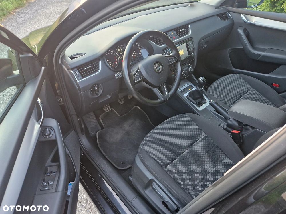Skoda Octavia 2.0 TDI Edition - 6