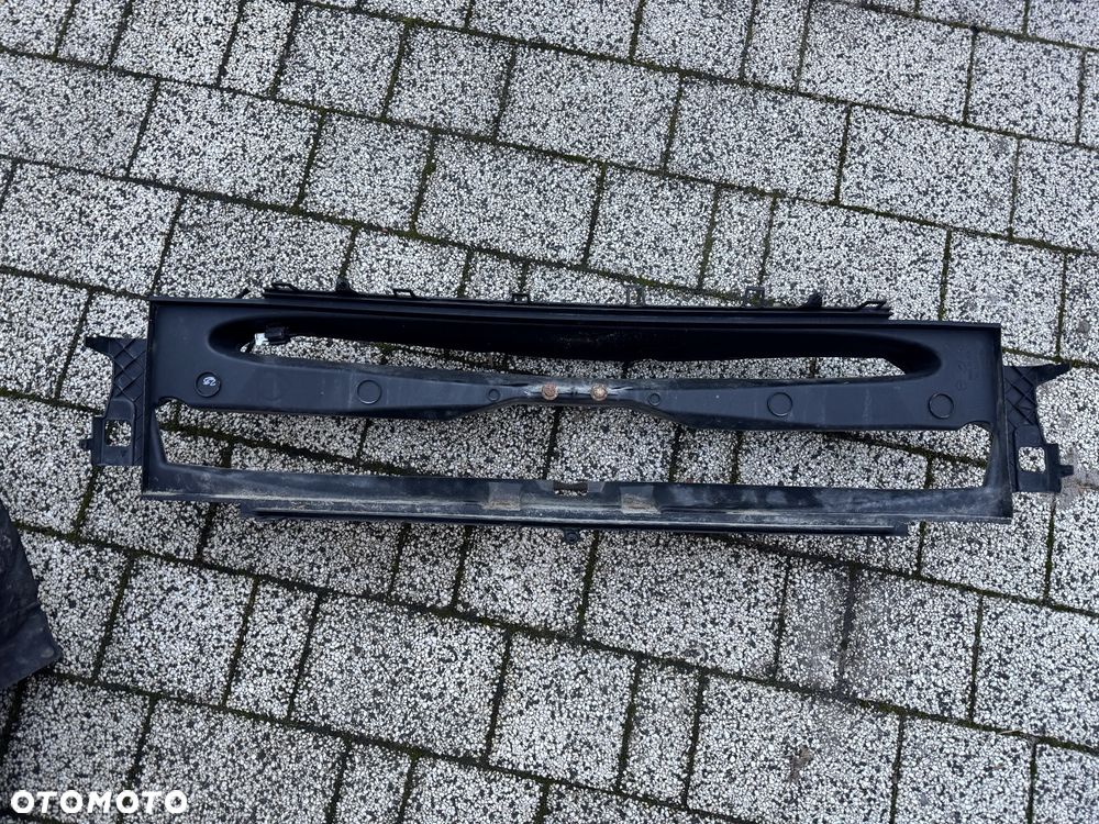 TESLA S 85D 13-16 KIEROWNICA POWIETRZA WLOT POD RADAR 1038208-00-B - 2