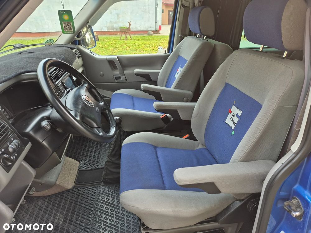 Volkswagen Multivan Standard - 6