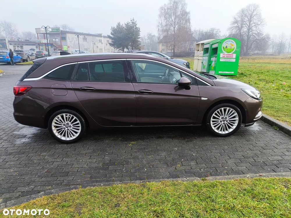 Opel Astra 1.0 T 120 Lat S&S - 10