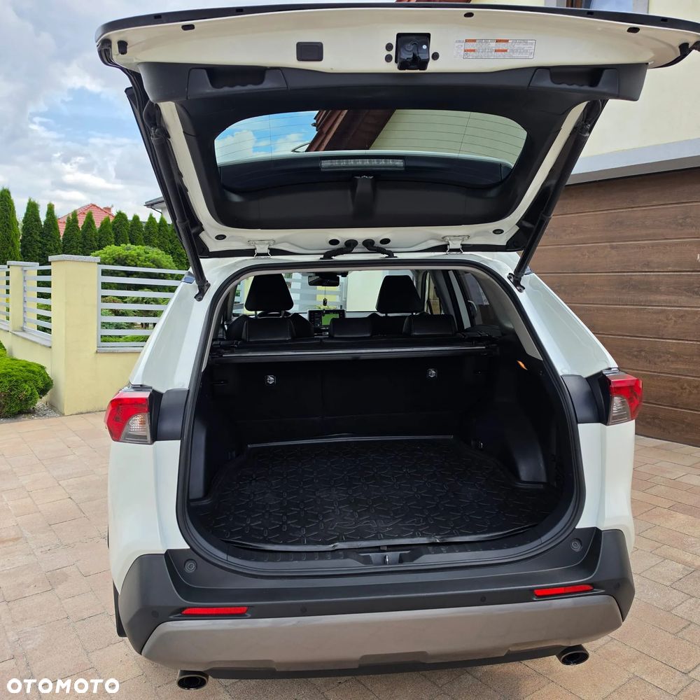 Toyota RAV4 Hybrid Selection 4x2 - 6