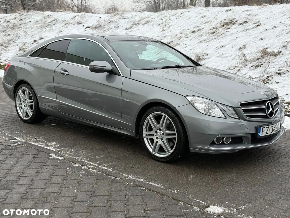 Mercedes-Benz Klasa E - 21