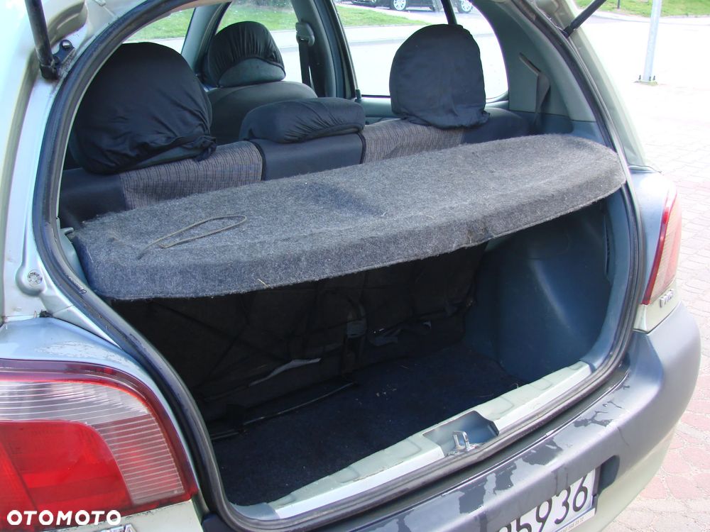 Toyota Yaris - 12