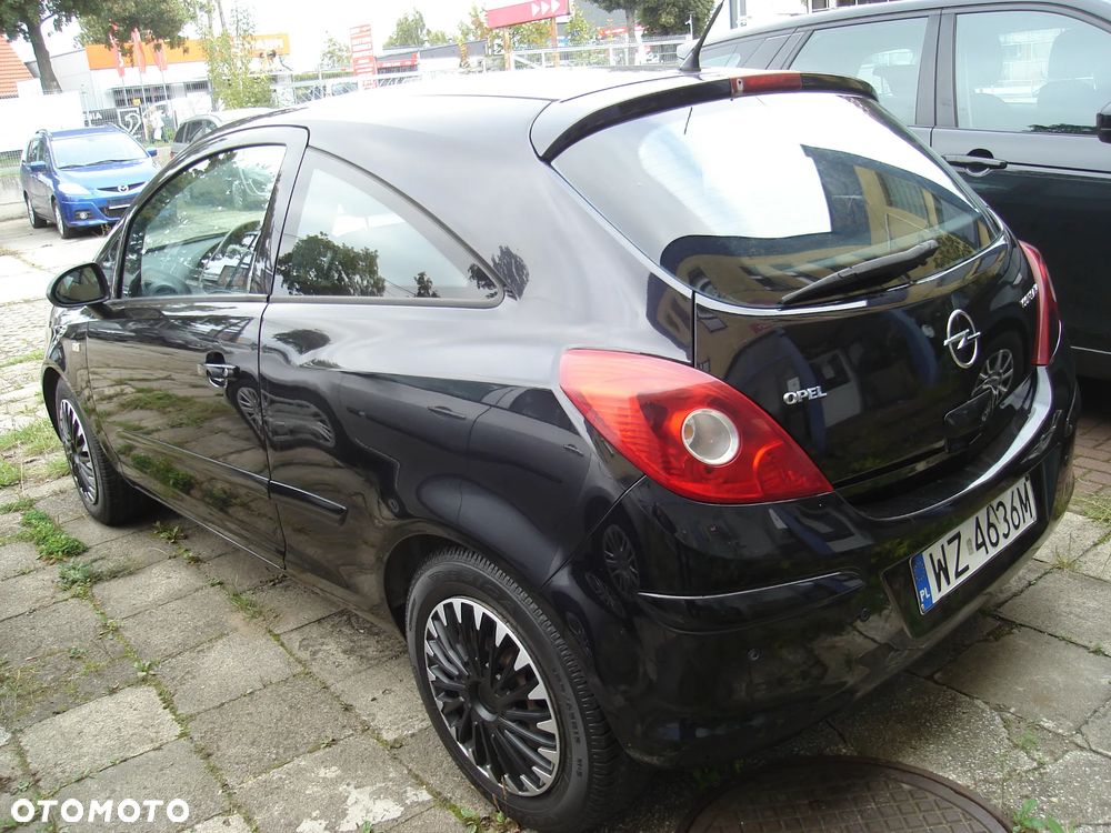 Opel Corsa 1.4 16V Essentia - 5