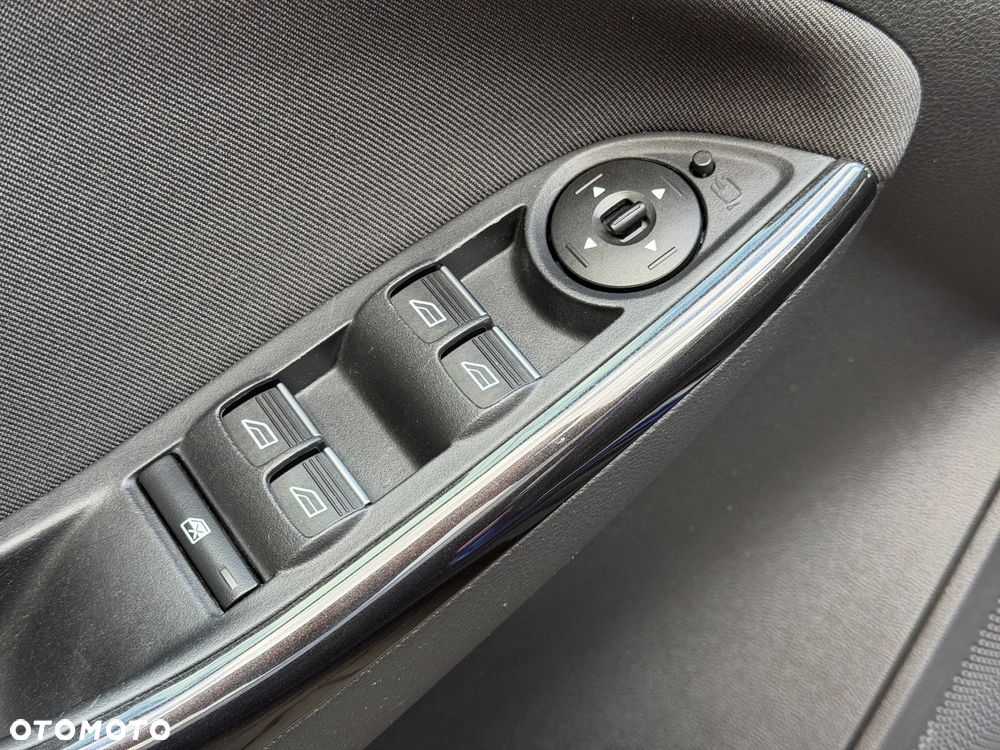 Ford Focus 1.0 EcoBoost Titanium - 30