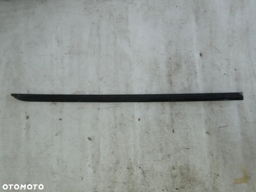 BMW 5 E60 E61 LISTWA SZYBY CZOŁOWEJ LEWA PRZÓD PRZEDNIA EUROPA - 4