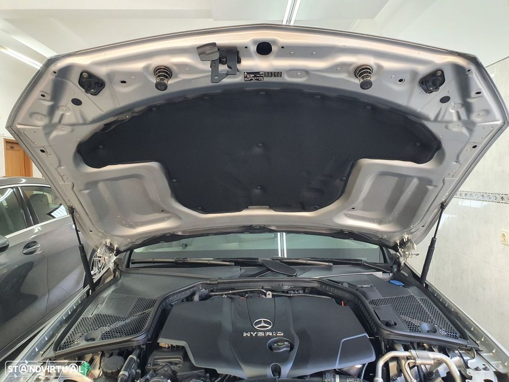 Mercedes-Benz C 300 h Avantgarde - 38