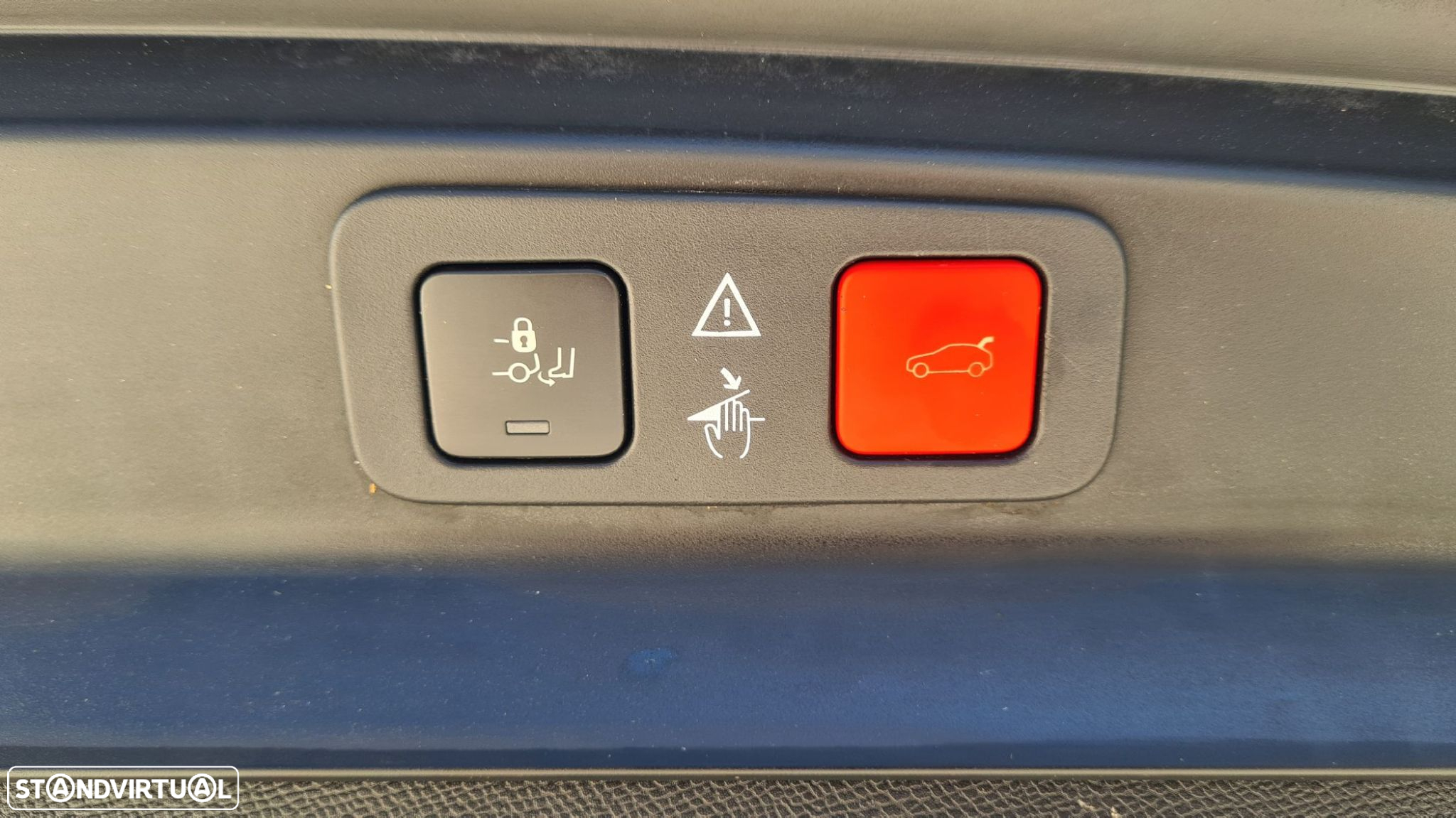 Peugeot 5008 1.6 BlueHDi Allure EAT6 - 48