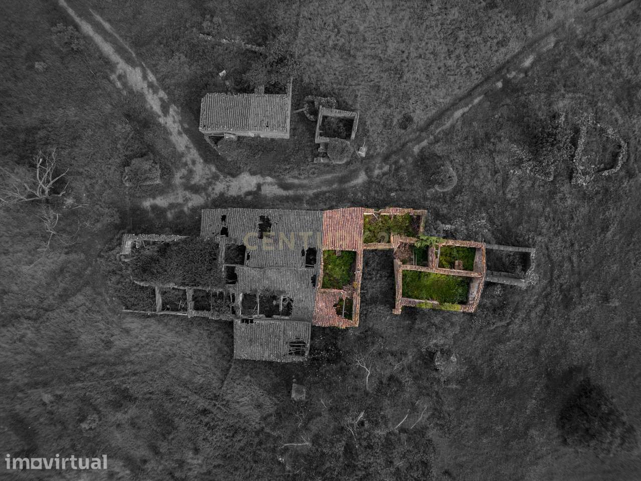 Ruina com terreno de 10,325 hectares localizada em Monte de Cordovões, - Grande imagem: 3/18