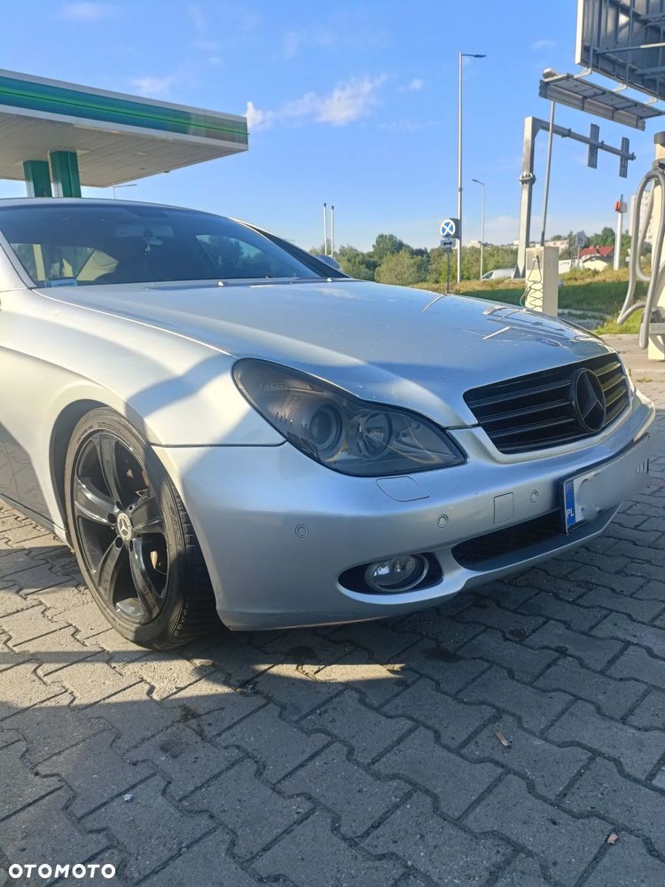 Mercedes-Benz CLS - 32