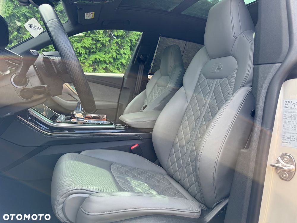 Audi SQ8 TFSI Quattro Tiptronic - 13