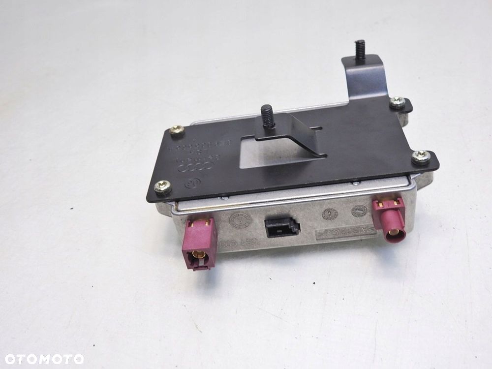 WZMACNIACZ ANTENY AUDI A4 B7 8E0035456C - 7