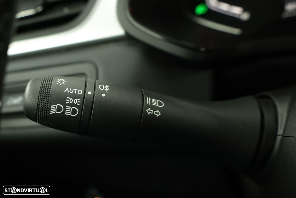 Renault Captur 1.0 TCe Techno Bi-Fuel - 17