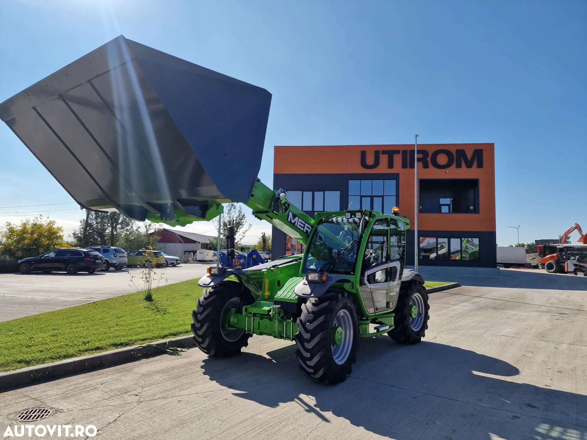 Merlo TF33.9-140CP, ridica 3,3t la 9m, 2024, nefolosit, cupla rapida+furci+cupa 2,5mc, AC, produs in Italia, CE, garantie 1 an, posibilitate leasing-PROMOTIE 83900 EUR+Tva - 20