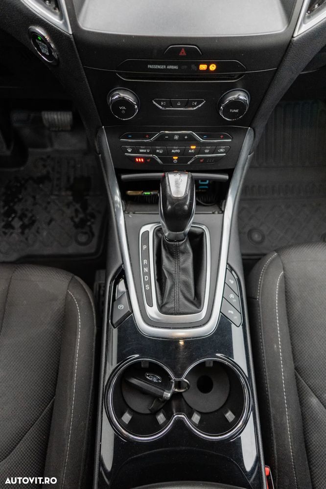 Ford S-Max 2.0 TDCi Powershift Titanium - 18