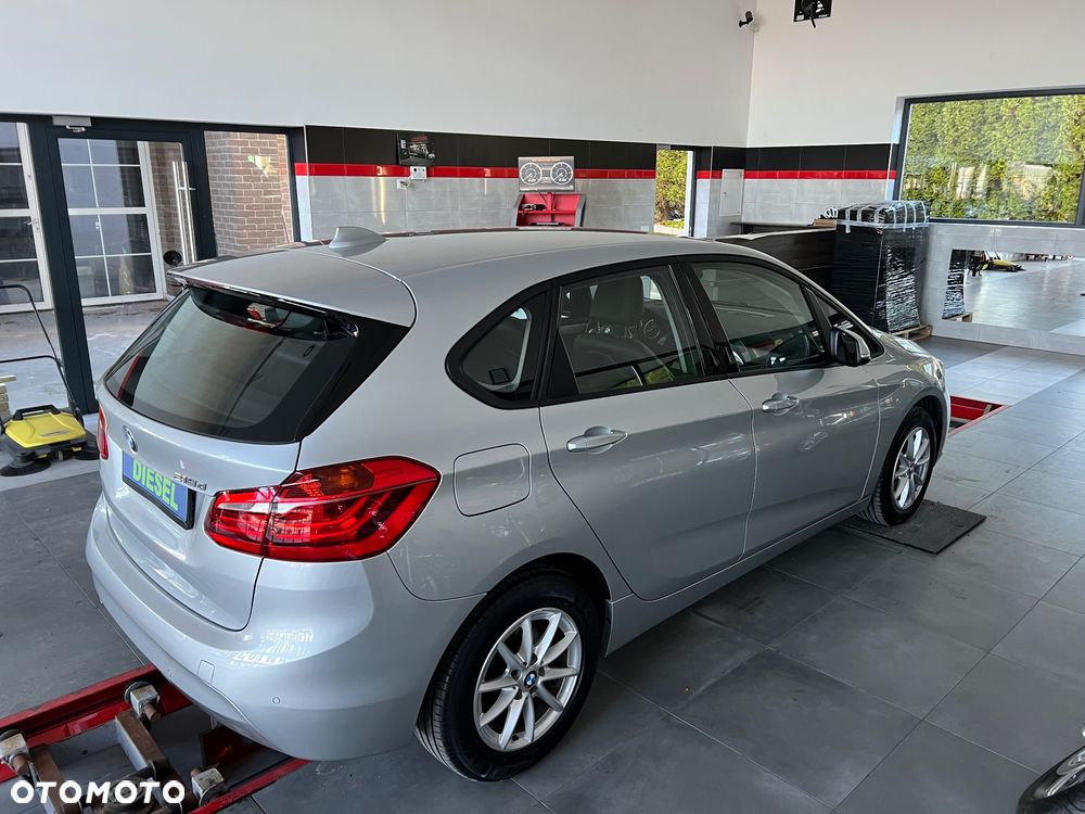 BMW Seria 2 218d Sport-Aut Luxury Line - 9