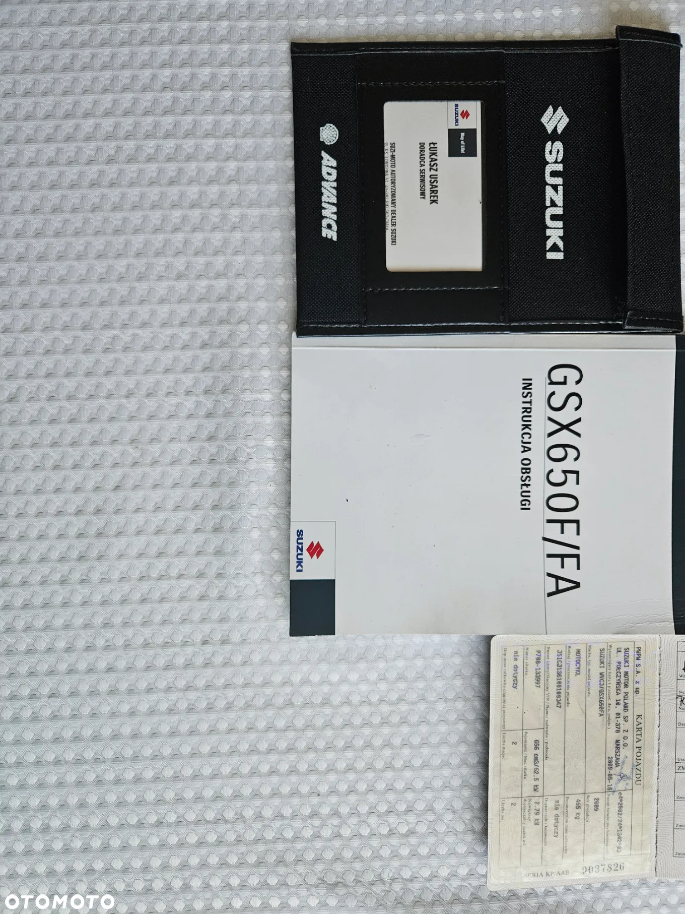 Suzuki GSX - 16