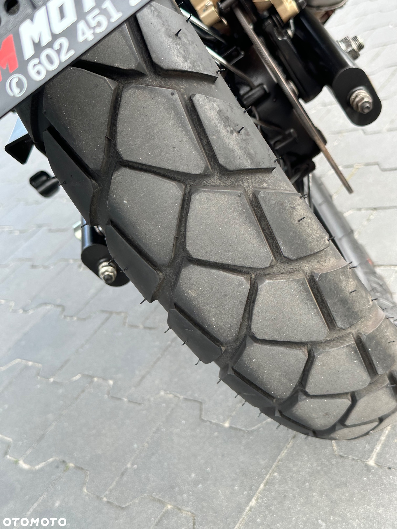 Royal Enfield Himalayan - 9