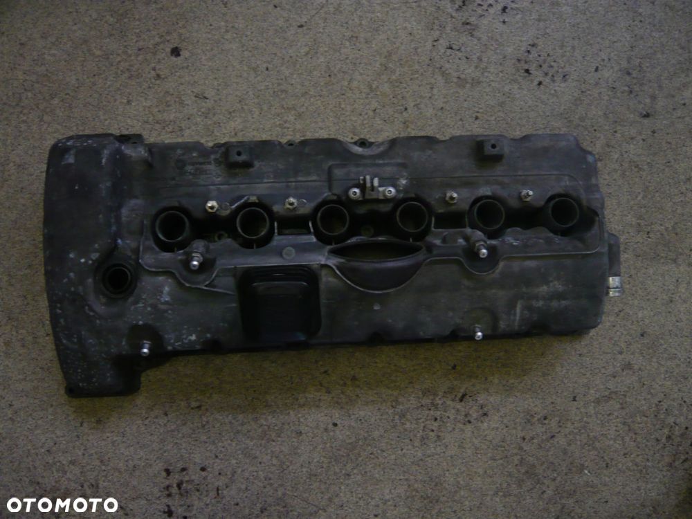 pokrywa zaworów 7548275-03 bmw e60 e90 - 1