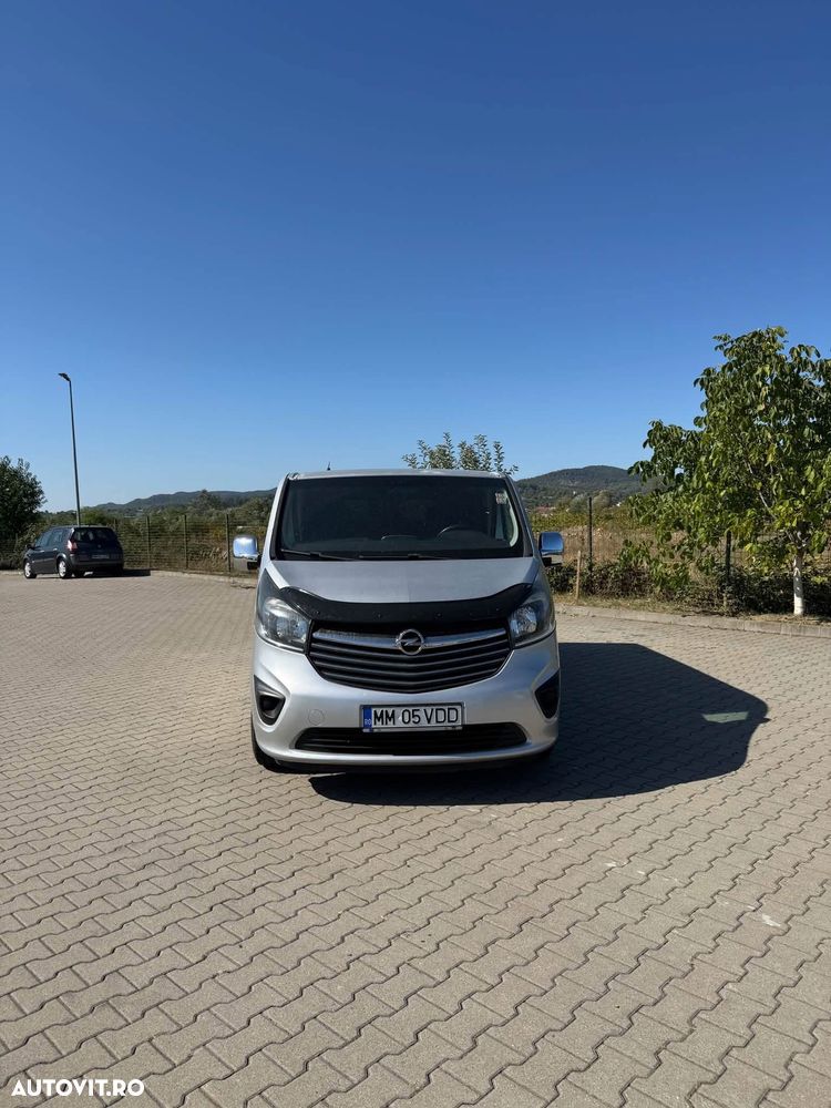 Opel Vivaro 2015 photo 2