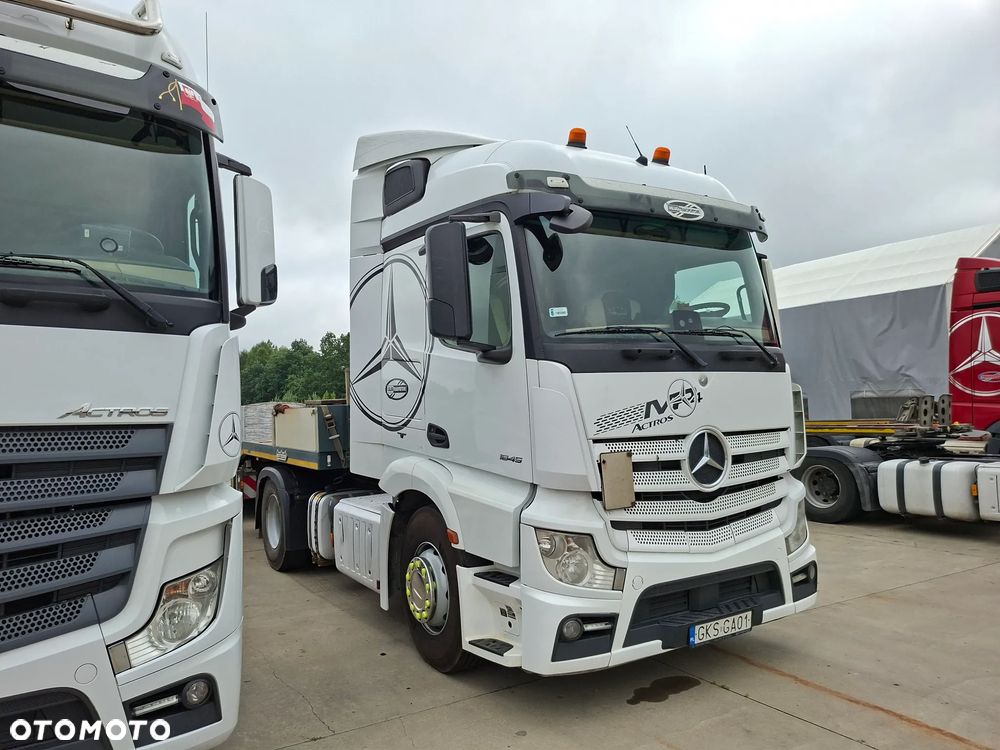 Mercedes-Benz Actros - 1